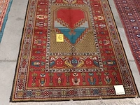 Lot 487 - handgeweven oosters tapijt
