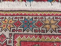 Lot 487 - handgeweven oosters tapijt - afbeelding 4 van  4
