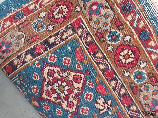 Lot 489 - handgeweven oosters tapijt - afbeelding 5 van  5