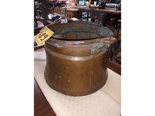 Lot 489 - koperen ketel - afbeelding 2 van  3