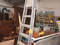 Lot 49 - aluminium trapladder - afbeelding 1 van  2