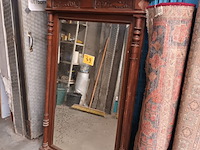 Lot 49 - antieke houten spiegel - afbeelding 1 van  4
