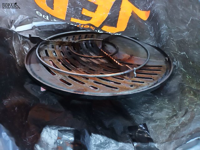 Lot 49 - bbq en toebehoren - afbeelding 4 van  6