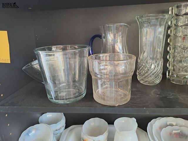 Lot 49 - glaswerk vazen oa. luminarc - afbeelding 3 van  5