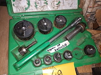 Lot 49 - greenlee gatenponsset - afbeelding 2 van  3