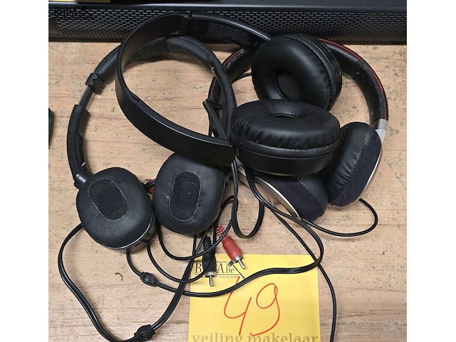 Lot 49 - koptelefoons jvc + phillips + nokia - afbeelding 1 van  4