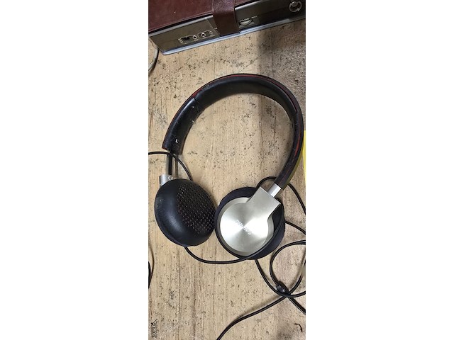 Lot 49 - koptelefoons jvc + phillips + nokia - afbeelding 4 van  4