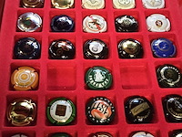 Lot 49 - lot champagnekurken en boeken - afbeelding 7 van  11