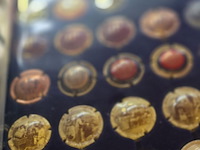 Lot 49 - lot champagnekurken en boeken - afbeelding 10 van  11