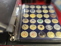 Lot 49 - lot champagnekurken en boeken - afbeelding 11 van  11