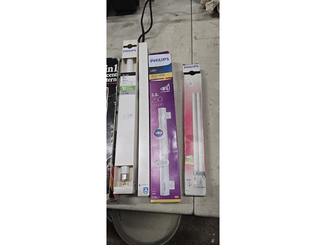 Lot 49 - lot diverse lampen ong 15 stuks - afbeelding 2 van  4