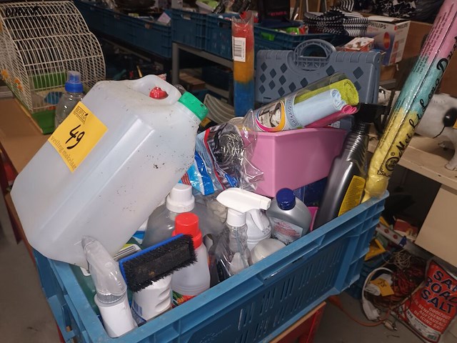 Lot 49 - lot onderhoudsproducten - afbeelding 2 van  4