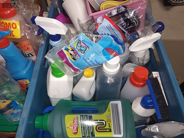 Lot 49 - lot onderhoudsproducten - afbeelding 4 van  4