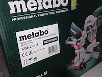Lot 49 - metabo verstekzaagmachine - afbeelding 2 van  5