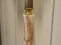 Lot 49 - onyx/koper asbak op voet - afbeelding 3 van  4