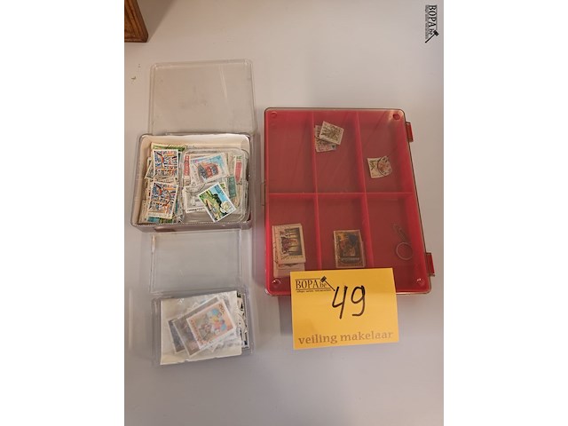 Lot 49 - postzegels. 3 doosjes - afbeelding 1 van  3