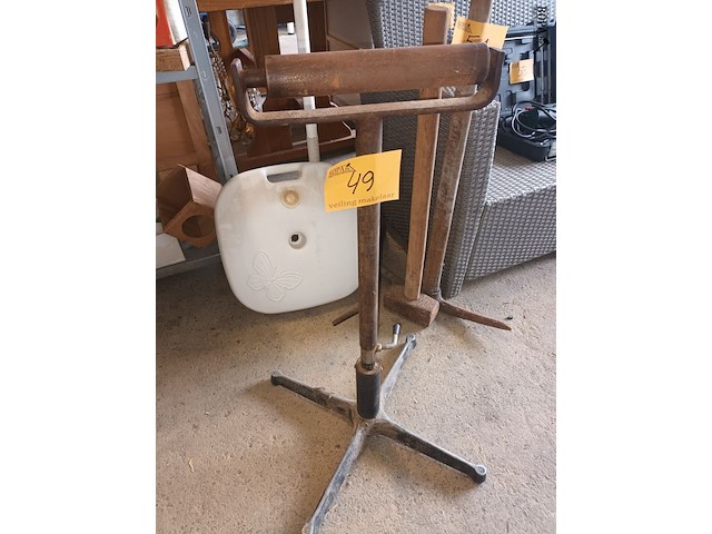 Lot 49 - rol steun - afbeelding 1 van  3