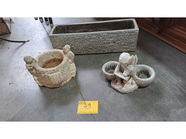 Lot 49 - rustieke bloempotten buiten - 3 stuks - afbeelding 1 van  4