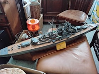 Lot 49 - schaalmodel duits slagschip - afbeelding 3 van  3