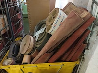 Lot 49 - transportkar met schuurbanden - afbeelding 2 van  3
