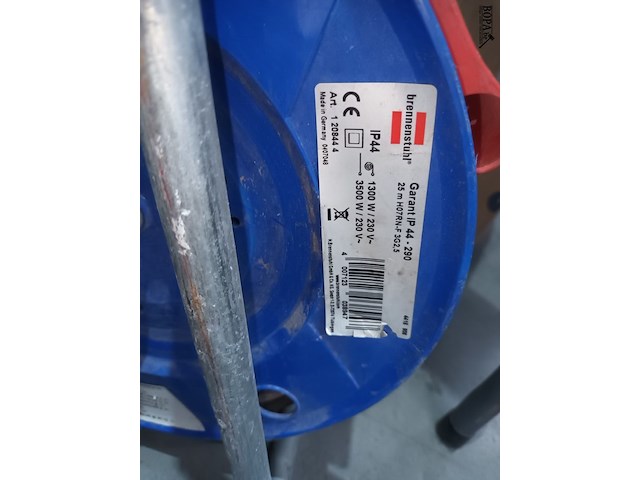 Lot 49 - verlengkabel op haspel - afbeelding 3 van  3