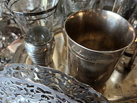 Lot 49 - verzilverd tafel deco. 15 stuks - afbeelding 2 van  6