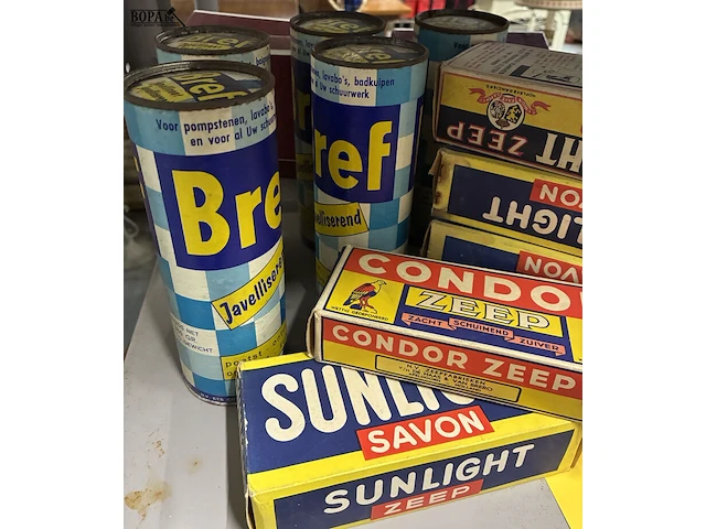 Lot 49 - vintage bref en sunlight - afbeelding 2 van  3