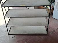 Lot 49 - vintage industriële stellingkast met groen ijzeren frame en - afbeelding 1 van  3