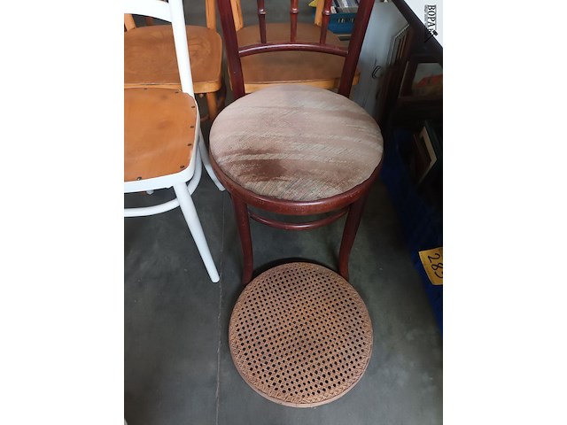 Lot 492 - stoelen thonet stijl. 4 stuks - afbeelding 2 van  4