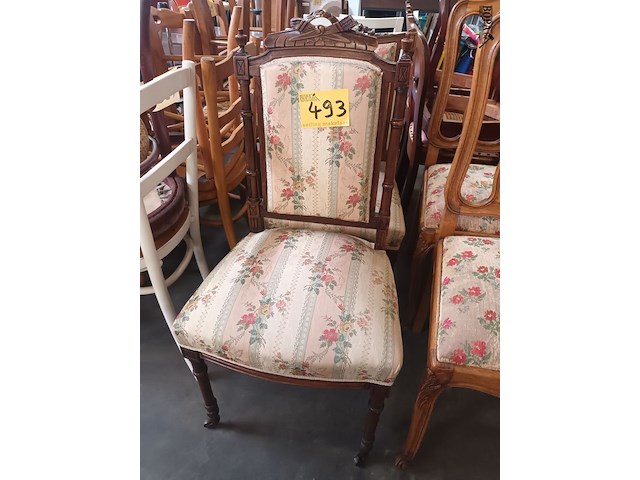 Lot 493 - antieke stoelen. 2 stuks - afbeelding 4 van  4