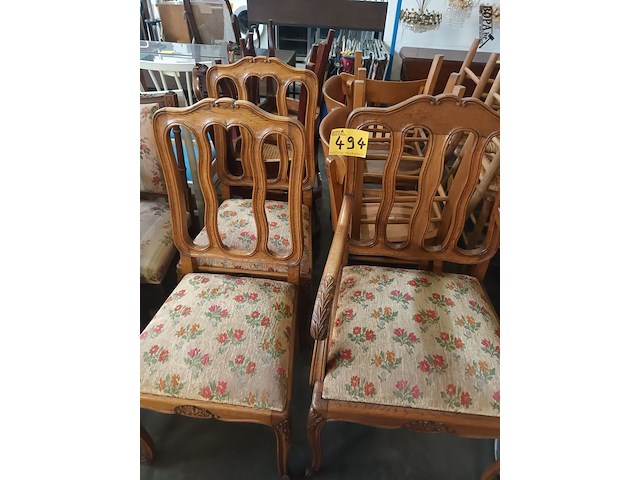 Lot 494 - stoelen louis xv. 3 stuks - afbeelding 1 van  5