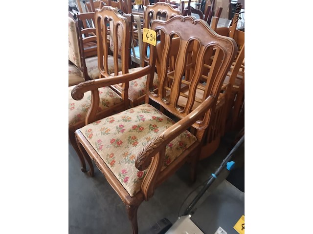 Lot 494 - stoelen louis xv. 3 stuks - afbeelding 4 van  5