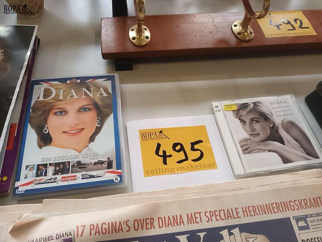 Lot 495 - prinses diana. 20 stuks - afbeelding 3 van  4