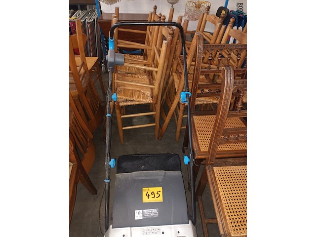 Lot 495 - verticuteermachine gamma - afbeelding 2 van  3