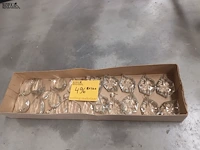 Lot 496 - kroonluchter met 18 lichtpunten - afbeelding 4 van  5