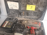 Lot 5 - accu vlechtmachine rebartier