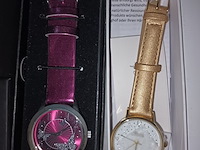 Lot 5 - dames polshorloges. 6 stuks - afbeelding 3 van  5