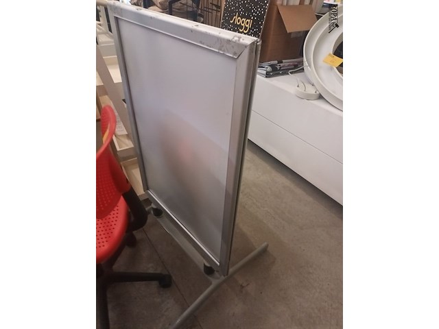 Lot 5 - dubbelzijdig stoepbord - afbeelding 2 van  2