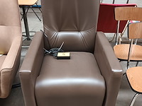 Lot 5 - elektrische relax zetel