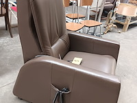 Lot 5 - elektrische relax zetel - afbeelding 2 van  3