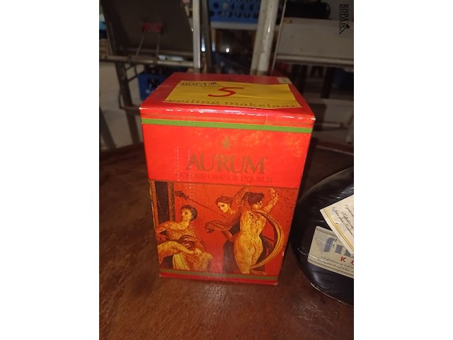Lot 5 - fles likeur. 2 stuks - afbeelding 3 van  4