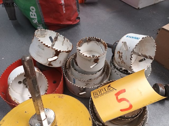 Lot 5 - gatenboren. 20 stuks - afbeelding 3 van  3