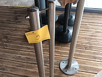 Lot 5 - gevelbanierhouder. 2 stuks