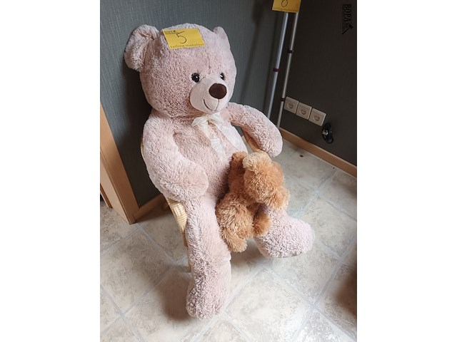 Lot 5 - kinderstoel en knuffelberen - afbeelding 1 van  3