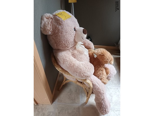 Lot 5 - kinderstoel en knuffelberen - afbeelding 2 van  3