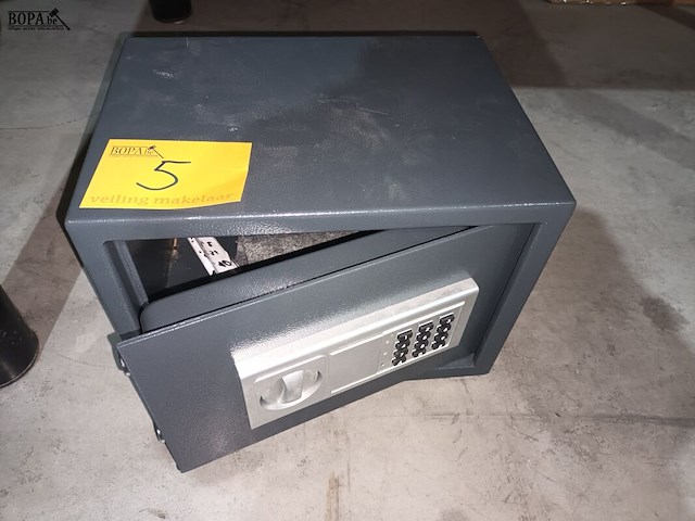 Lot 5 - kluis - afbeelding 1 van  3