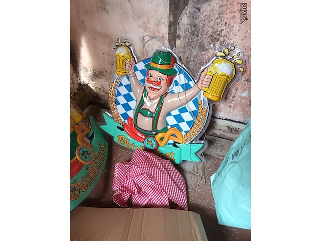 Lot 5 - lot oktober fest decoratie - afbeelding 3 van  6