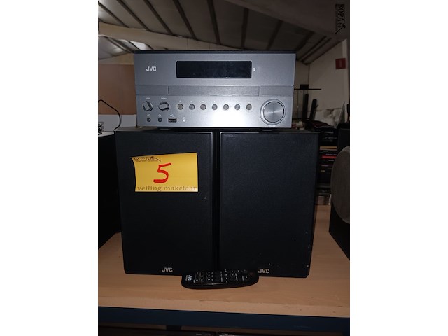 Lot 5 - muziekinstallatie jvc - afbeelding 1 van  5