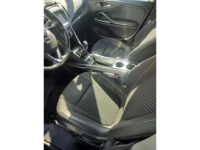 Lot 5 - opel zafira (2017-chass.w0lpe9e80h1084585) - afbeelding 6 van  28