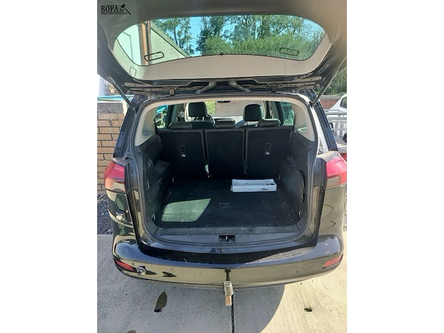 Lot 5 - opel zafira (2017-chass.w0lpe9e80h1084585) - afbeelding 24 van  28